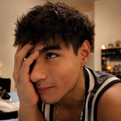 M Ɐ X R A V E N's profile picture