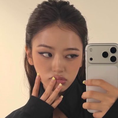 isabelle's profile picture