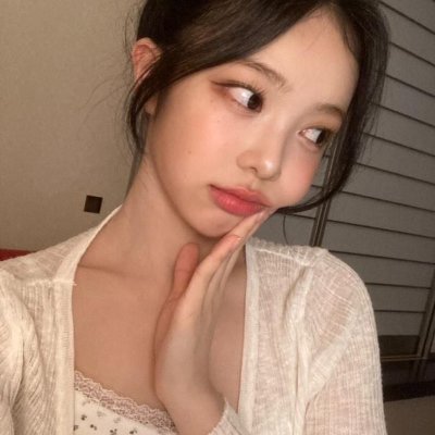 zee's profile picture