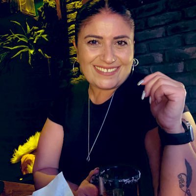 Güliz🖤's profile picture