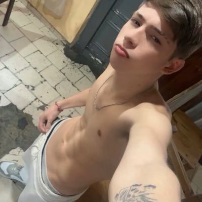 AngelAlexis's profile picture