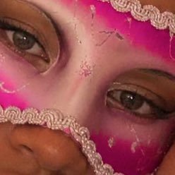 luvintransgirlz's profile picture