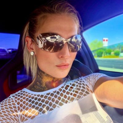 April Rayne's profile picture