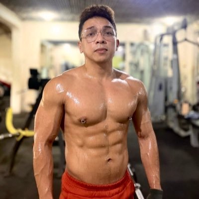 mrpiercednips's profile picture