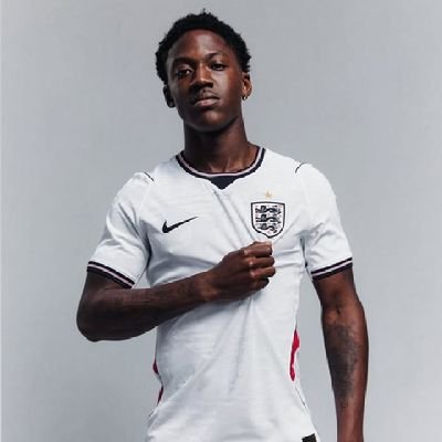🏴's profile picture