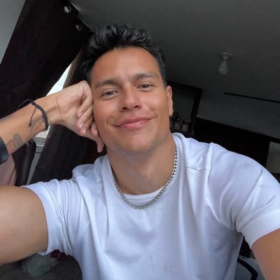 KristianNeira's profile picture