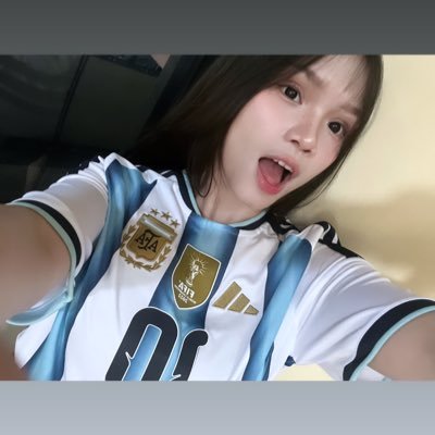 mitzy's profile picture