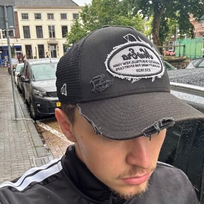 buz:)'s profile picture