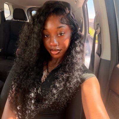 Riya🤍's profile picture