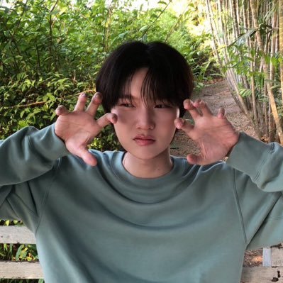 นอลอ norlor 𐦍's profile picture