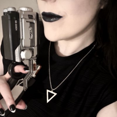 sara (サラ) 🖤's profile picture