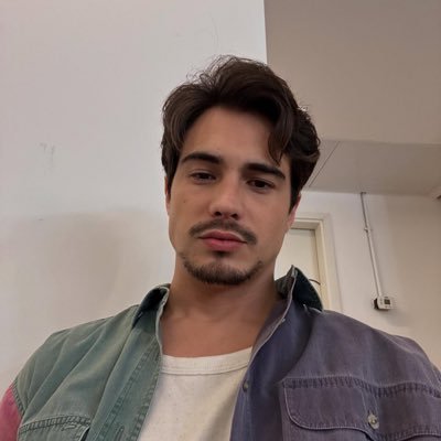rião's profile picture
