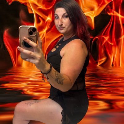 𝑸𝔲𝔢𝔢𝔫 𝑪𝔬𝑪𝔬 💖's profile picture