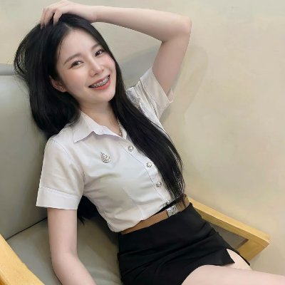 นักศึกษา สาวในเครื่องแบบ's profile picture