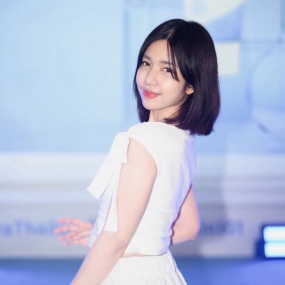 นินิวรีวิว💕's profile picture