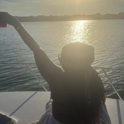 Perimenopausal Socialite - Asexual's profile picture