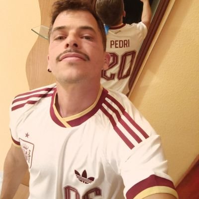 Julito 👓🏴's profile picture