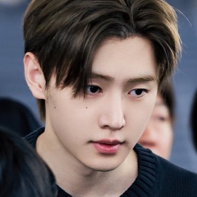 ☆ ୨୧˚⋆🇲🇽 is seeing enha's profile picture