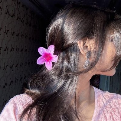 𝐂𝐞𝐥𝐞𝐛𝐞𝐚𝐮𝐭𝐲 𝐎𝐟𝐟𝐢𝐜𝐢𝐚𝐥's profile picture