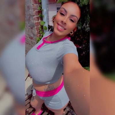 KeepOnShiningxo's profile picture