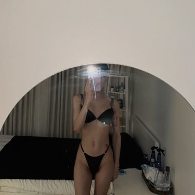 MINNIEzp7rw's profile picture