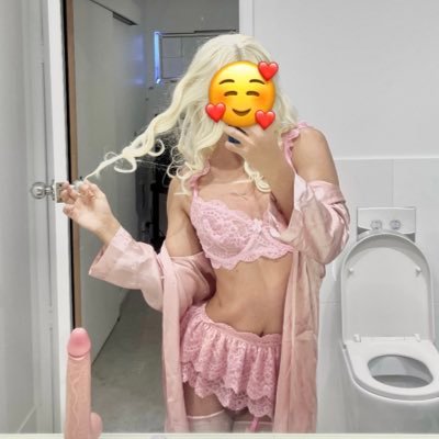 SissyFemGirly's profile picture
