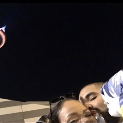 t's profile picture