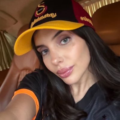 def's profile picture