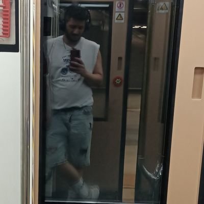 Hood's profile picture