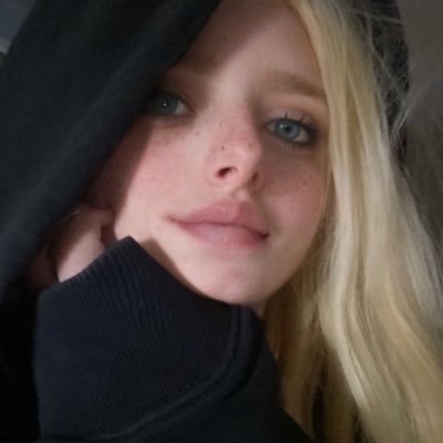 AriCloggie's profile picture