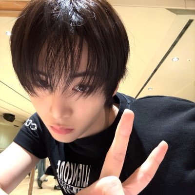 lia is HOME ࣪𖤐's profile picture