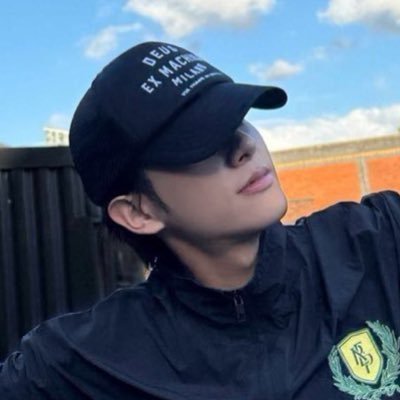River Kaivan's profile picture