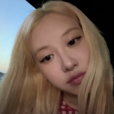 Rosieswifey_y's profile picture