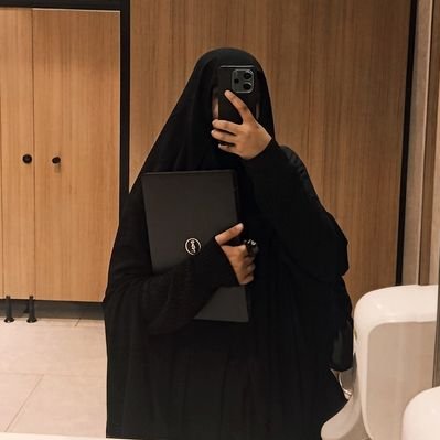 emansabry__'s profile picture