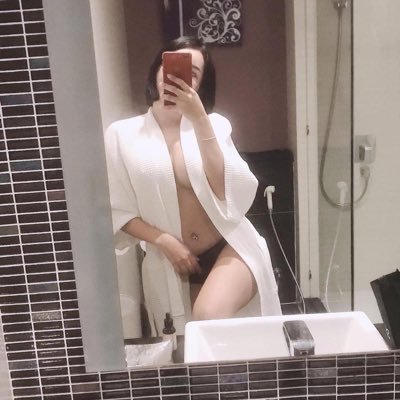 เอว26 อก38's profile picture