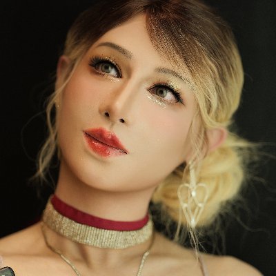 Moli 茉莉兔兔's profile picture