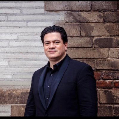 Cristian Măcelaru's profile picture
