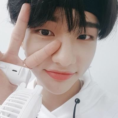 duda៹٭ | encostou no i.nˢᵉᵉⁱⁿᵍ ᵃᵉˢᵏᶻ's profile picture