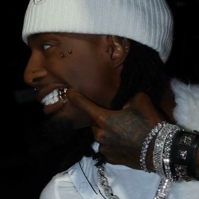 ٰ's profile picture