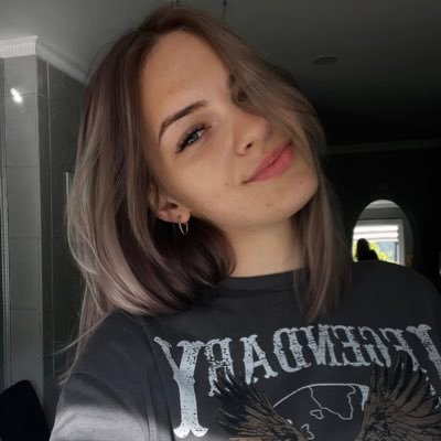 deryaa1214's profile picture
