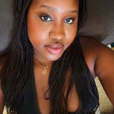 Eli Juice 💮 💜's profile picture