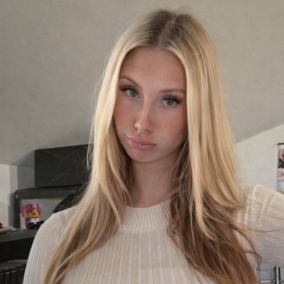 hxnnnhhrei's profile picture
