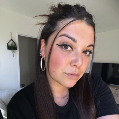 𝑳𝒐𝒖𝒏𝒂 🌙's profile picture