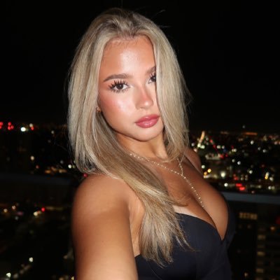 Kat 💋's profile picture