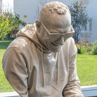 Saluk YÜREKLİ's profile picture