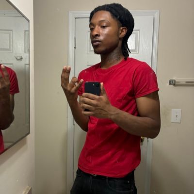 QueTappedIn's profile picture