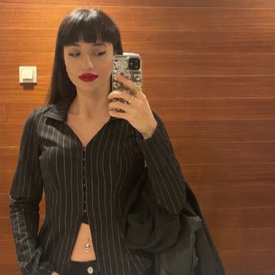 ismimsiirdegil's profile picture