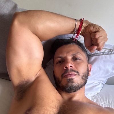 YV 22cm's profile picture