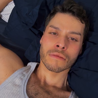 javierreyv's profile picture