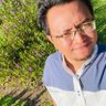 Bapak Bapak Absurd profil fotoğrafı